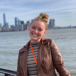 Meet your Posher, Abby